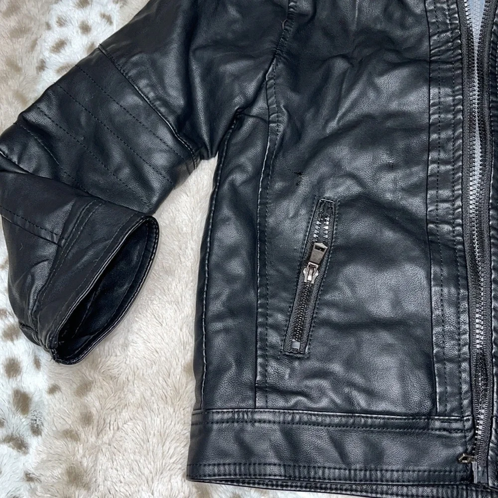 HPI Platinum Leather Hoodie Jacket Size 5/6